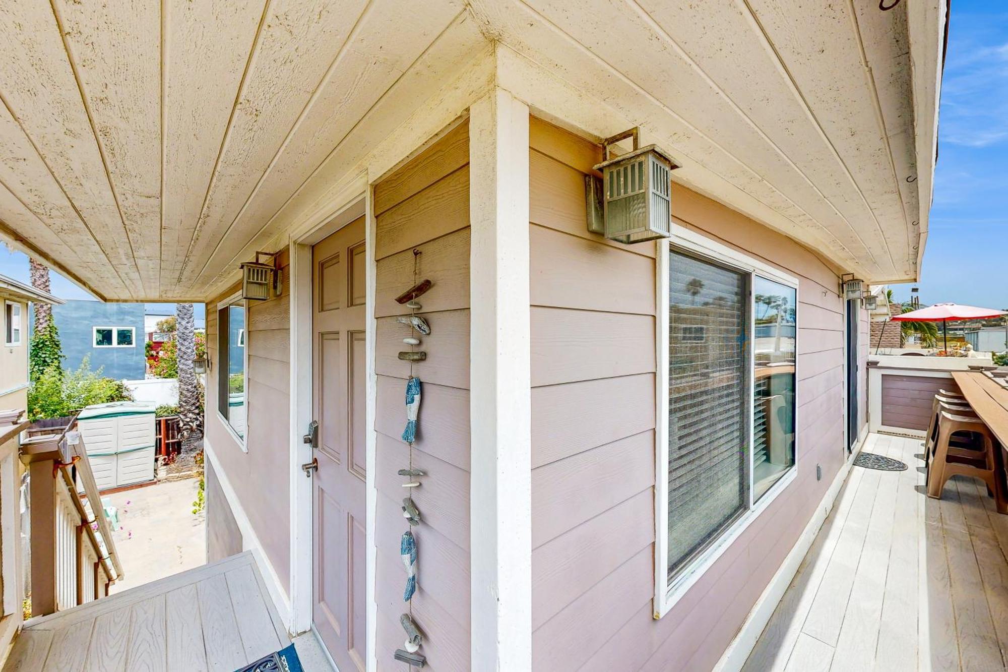 Sailaway Cabin B Apartment Ventura Exterior photo